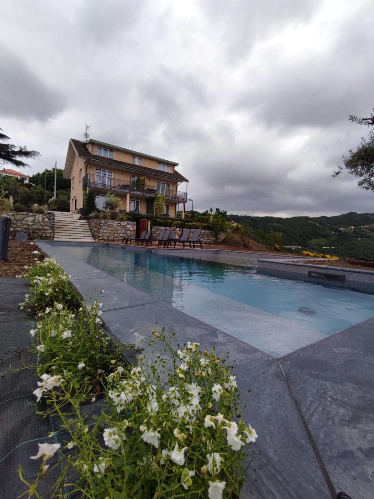 Podere Belvedere โมเนเลีย ภายนอก รูปภาพ